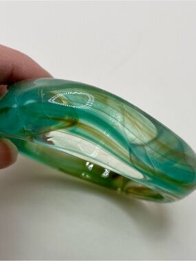 Green Swirl Decorative Acrylic Bangle Bracelet